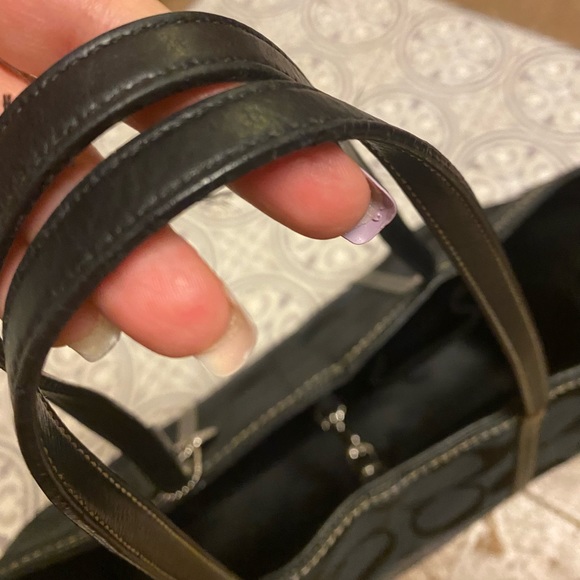 Women’s Coach Tote - Picture 14 of 16